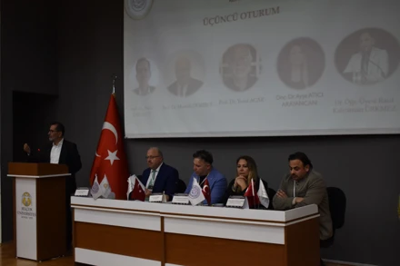 “Dünya her yönüyle Mevlana’yı ve eserlerini inceliyor” Mevlana’nın Selçuklu Dünyası sempozyumu gerçekleştirildi